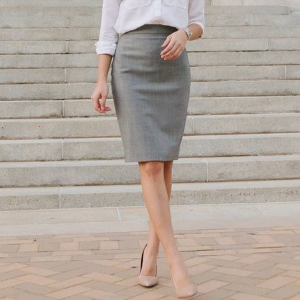 ICO Grey Pencil Skirt. NTW. Size 00P. Fits like 0P